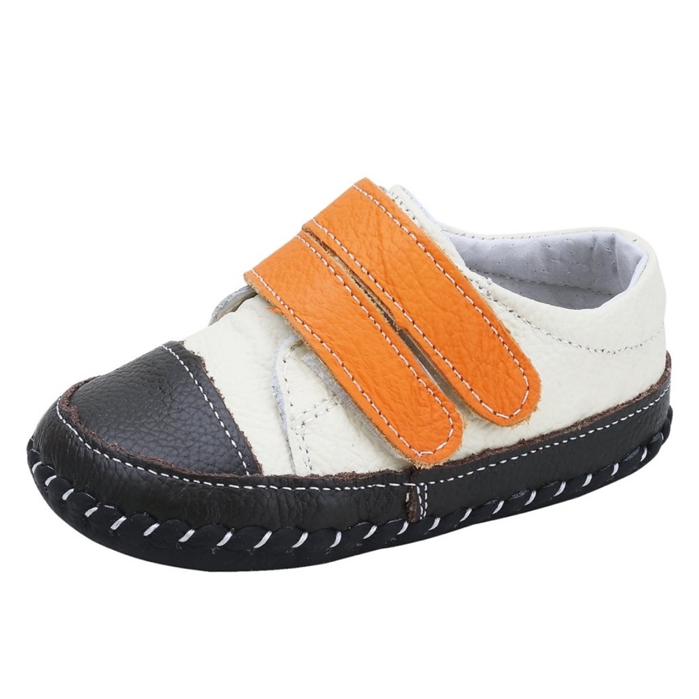 OMN baby walker soft bottom shoes.